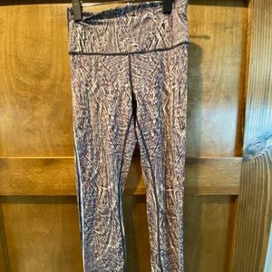 Lululemon wunder under  leggings